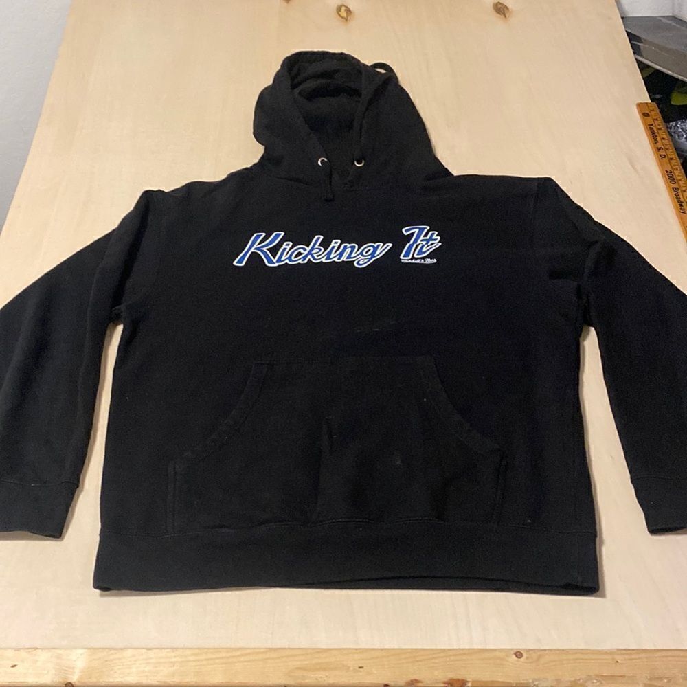 Mitchell and ness hoodie‎